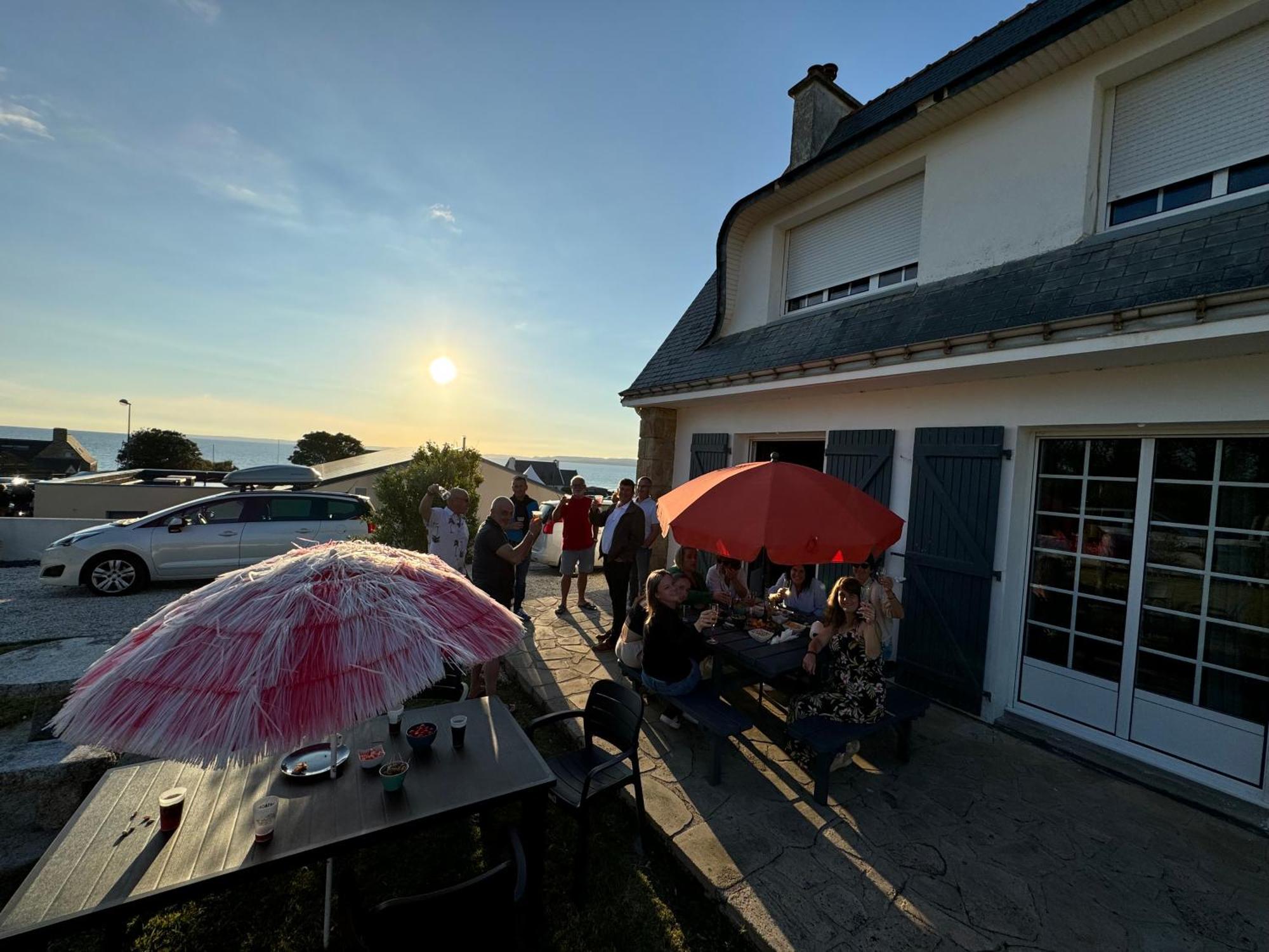 Pors Ar Vag Plomodiern Exterior foto